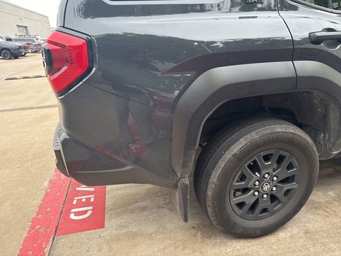 Used 2025 Toyota 4Runner SR5 RWD image 11