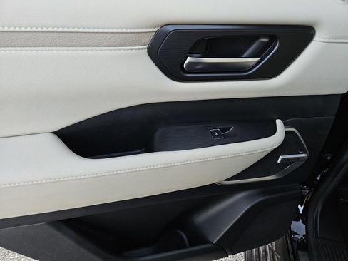 New 2026 Nissan Armada Platinum w/ Convenience Package image 9