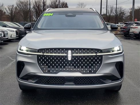 Certified 2024 Lincoln Nautilus Reserve w/ Equipment Group 203A image 2