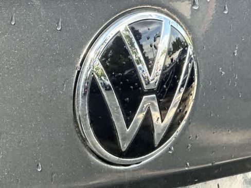 Used 2022 Volkswagen Taos SE AWD/4WD image 24