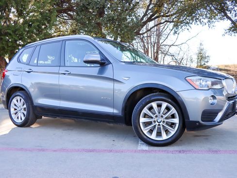 Used 2017 BMW X3 xDrive28i AWD/4WD image 1