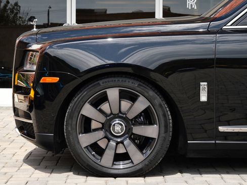 Used 2021 Rolls-Royce Cullinan AWD/4WD image 12