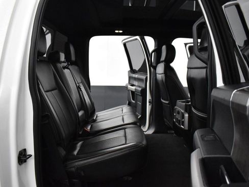 Used 2022 Ford F250 Platinum image 35