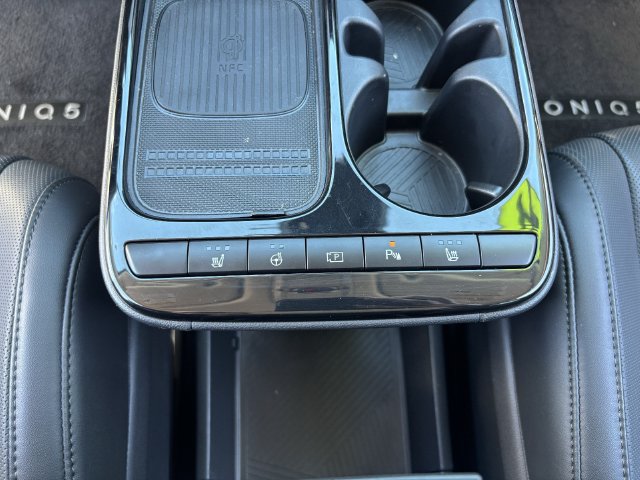 Used 2025 Hyundai Ioniq 5 SEL RWD image 27