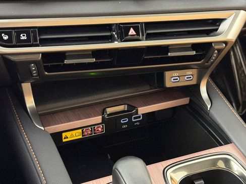 Used 2024 Lexus RX 350 Premium Plus w/ Convenience Package image 20