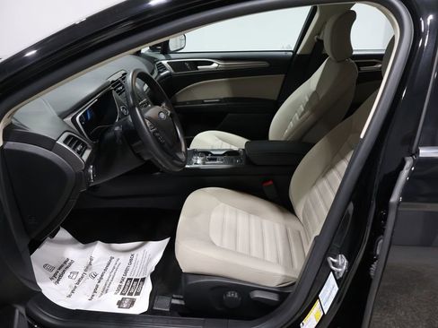 Used 2018 Ford Fusion S image 11