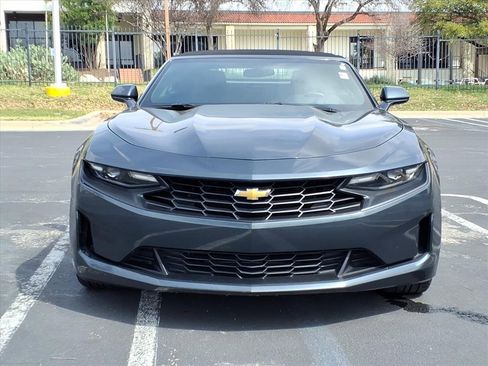 Used 2021 Chevrolet Camaro LT image 4