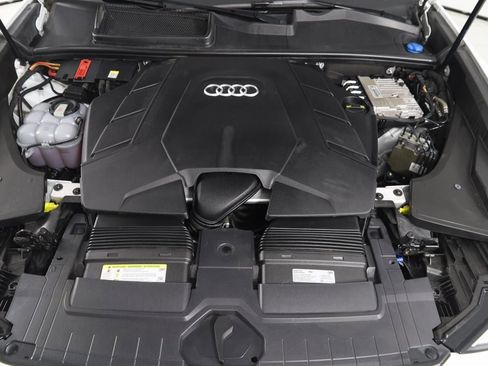 Used 2019 Audi Q8 Prestige image 51