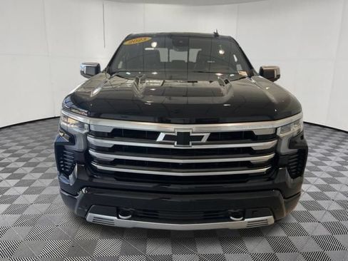 Used 2023 Chevrolet Silverado 1500 High Country w/ Technology Package AWD/4WD image 37