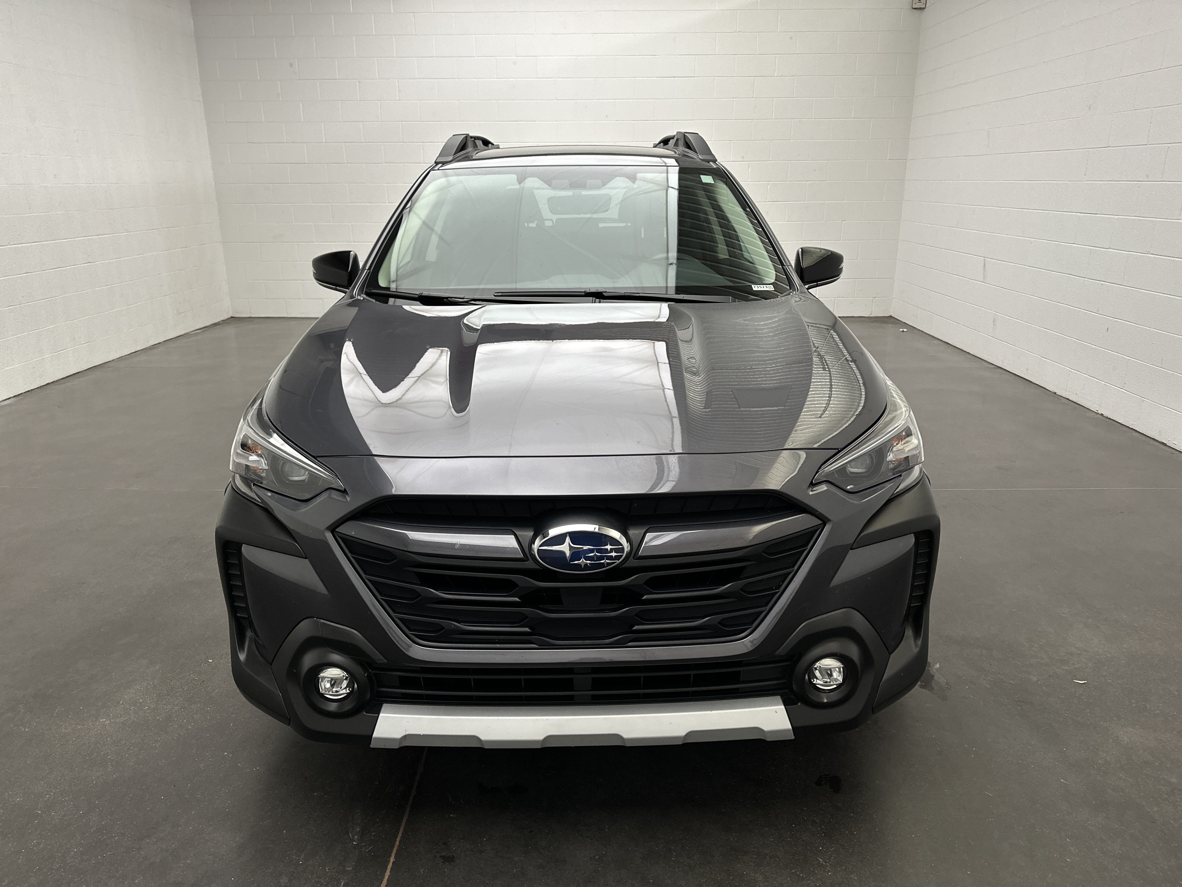 Used 2024 Subaru Outback Limited AWD/4WD image 3