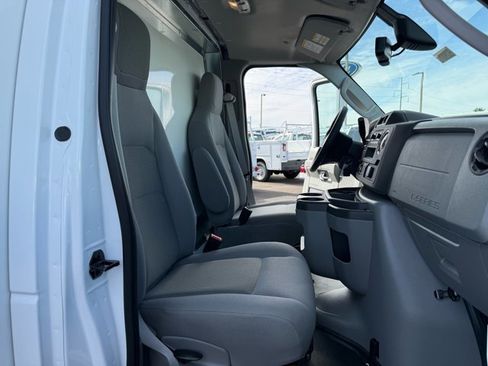 New 2026 Ford E-450 and Econoline 450 Super Duty w/ Interior Upgrade Package image 13