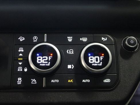 Used 2022 Land Rover Defender 110 XS Edition image 32
