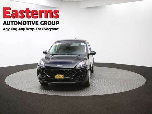 Used 2021 Ford Escape SE image 51