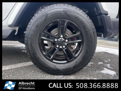 Used 2021 Jeep Wrangler Unlimited Sahara image 26