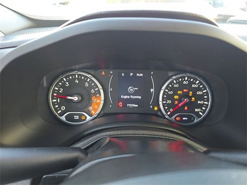 Used 2018 Jeep Renegade Latitude image 15