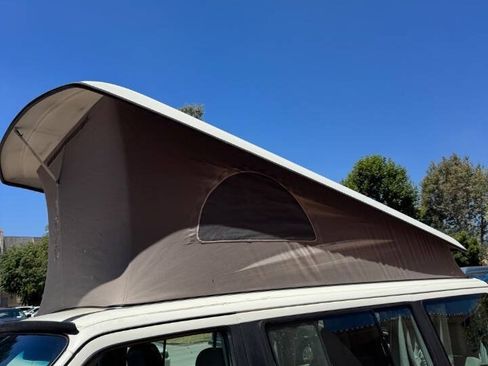 Used 2002 Volkswagen Eurovan MV FWD image 35