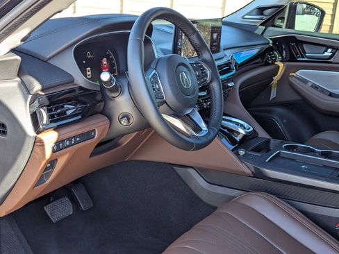 Certified 2025 Acura MDX SH-AWD w/ Advance Package image 13