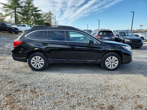Used 2018 Subaru Outback 2.5i Premium w/ Popular Package #1 image 6