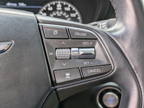 Used 2017 Genesis G90 3.3T Premium image 25