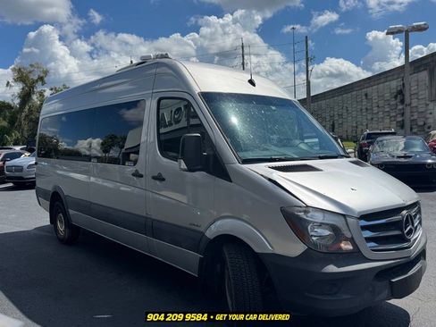 Used 2016 Mercedes-Benz Sprinter 2500 image 7