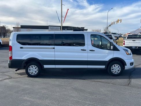 Used 2023 Ford Transit 350 XLT RWD image 5