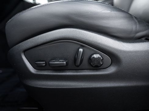 Certified 2023 Porsche Cayenne image 20