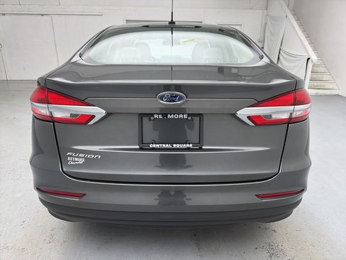 Used 2019 Ford Fusion S image 10