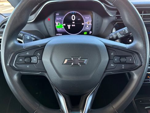 Used 2023 Chevrolet Bolt LT image 30