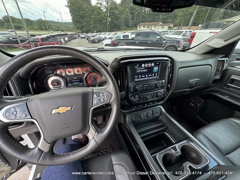 Used 2017 Chevrolet Silverado 1500 LTZ Z71 w/ LTZ Plus Package AWD/4WD image 25