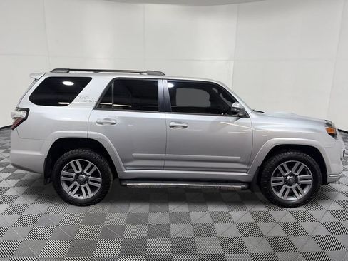 Used 2022 Toyota 4Runner TRD Sport w/ Technology Package AWD/4WD image 9