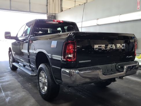 Used 2026 RAM 2500 Big Horn AWD/4WD image 7