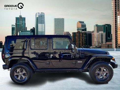 Used 2017 Jeep Wrangler Unlimited Rubicon image 7
