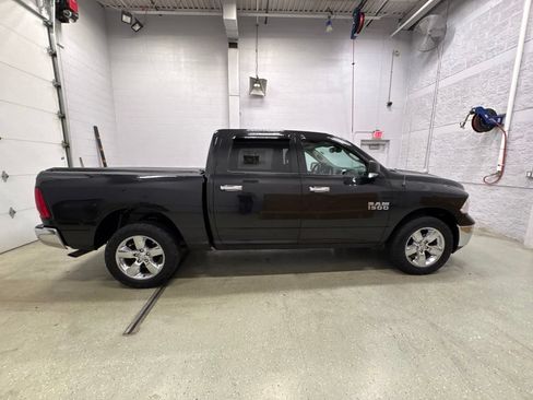 Used 2017 RAM 1500 Big Horn AWD/4WD image 3