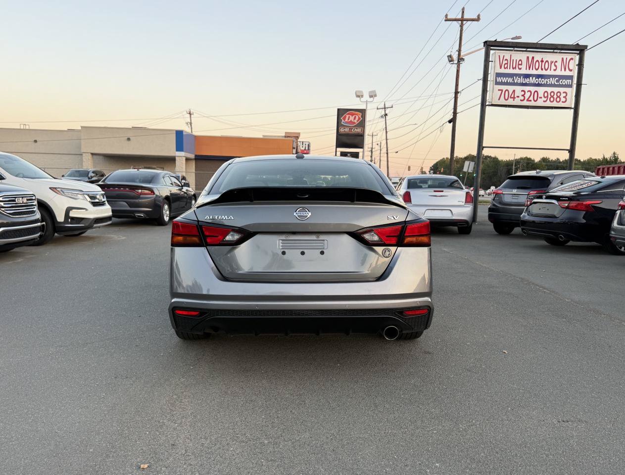 Used 2021 Nissan Altima 2.5 SV FWD image 5