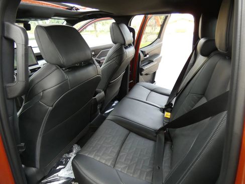 Used 2025 Toyota Tacoma TRD Off-Road w/ TRD Off Road Premium Package image 57