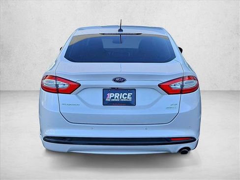 Used 2016 Ford Fusion SE w/ Equipment Group 202A FWD image 7