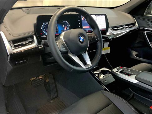 New 2025 BMW X1 xDrive28i w/ Technology Package image 8