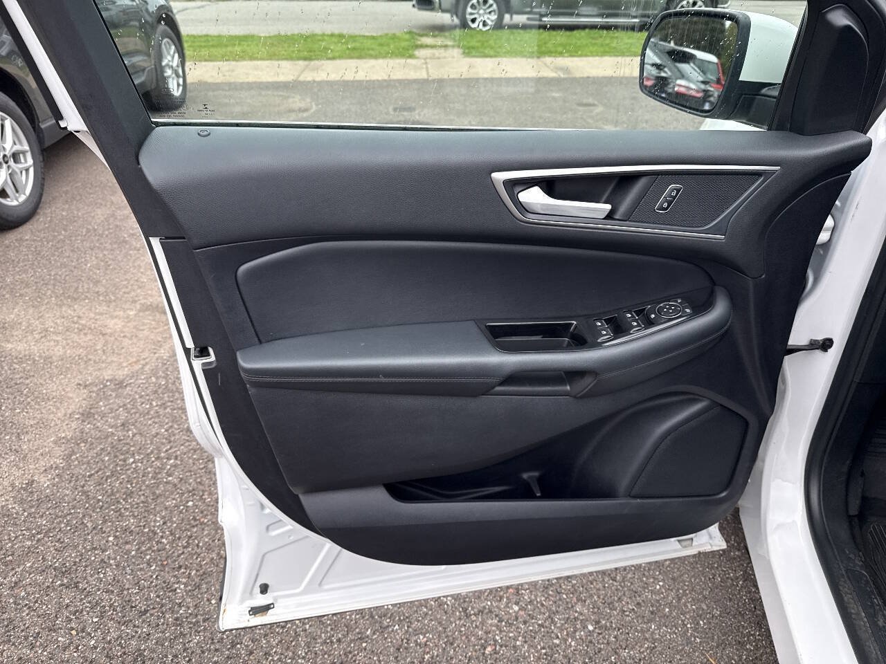 Used 2019 Ford Edge SEL w/ Equipment Group 201A AWD/4WD image 21