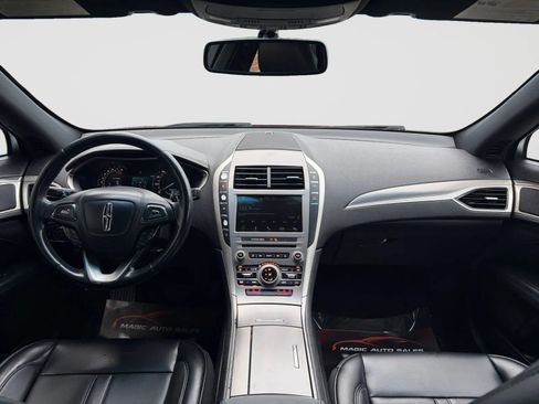 Used 2017 Lincoln MKZ Premiere FWD image 22