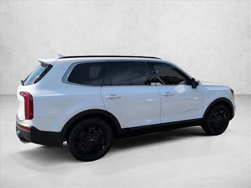 Used 2022 Kia Telluride EX w/ EX Premium Package AWD/4WD image 5