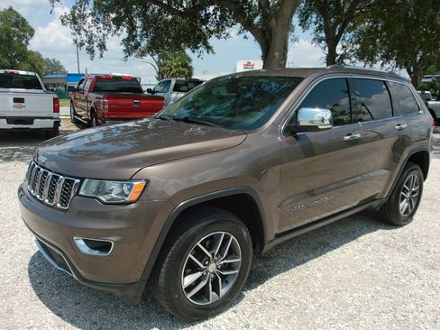 Used 2017 Jeep Grand Cherokee Limited RWD image 1