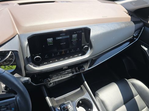 Used 2023 Nissan Rogue SL w/ SL Premium Package AWD/4WD image 38