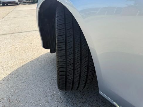 Used 2018 Mercedes-Benz E 300 image 8