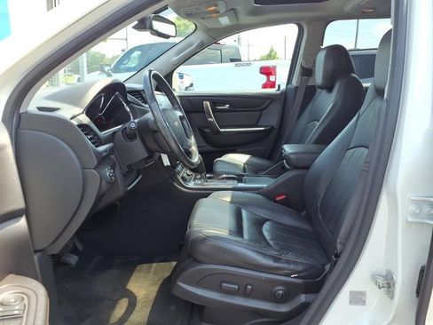 Used 2015 Chevrolet Traverse LTZ AWD/4WD image 17