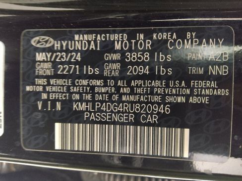 Used 2024 Hyundai Elantra Limited FWD image 33