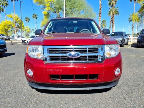 Used 2012 Ford Escape XLT image 2