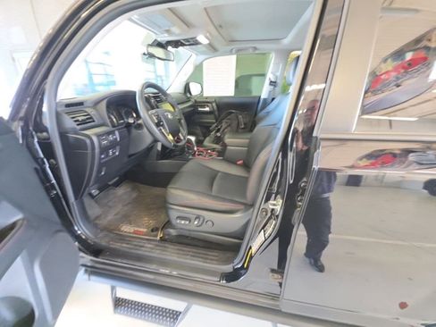 Used 2024 Toyota 4Runner TRD Pro AWD/4WD image 10