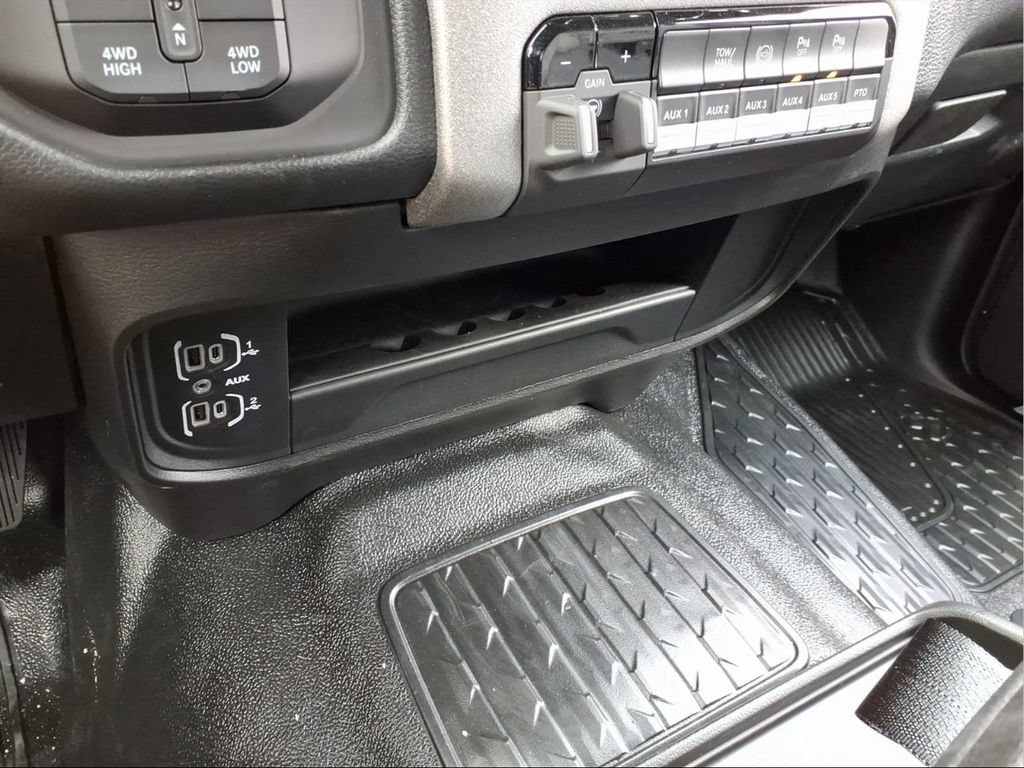 New 2026 RAM 3500 Tradesman w/ Chrome Appearance Group AWD/4WD image 25