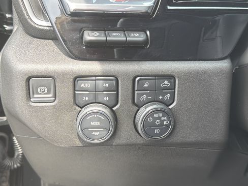Used 2024 Chevrolet Silverado 2500 High Country w/ Midnight Edition AWD/4WD image 36