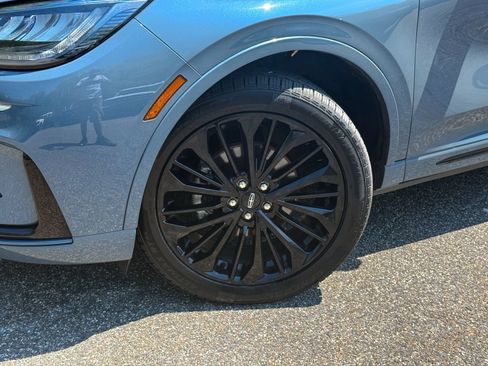 Used 2023 Lincoln Corsair AWD w/ Equipment Group 101A image 10